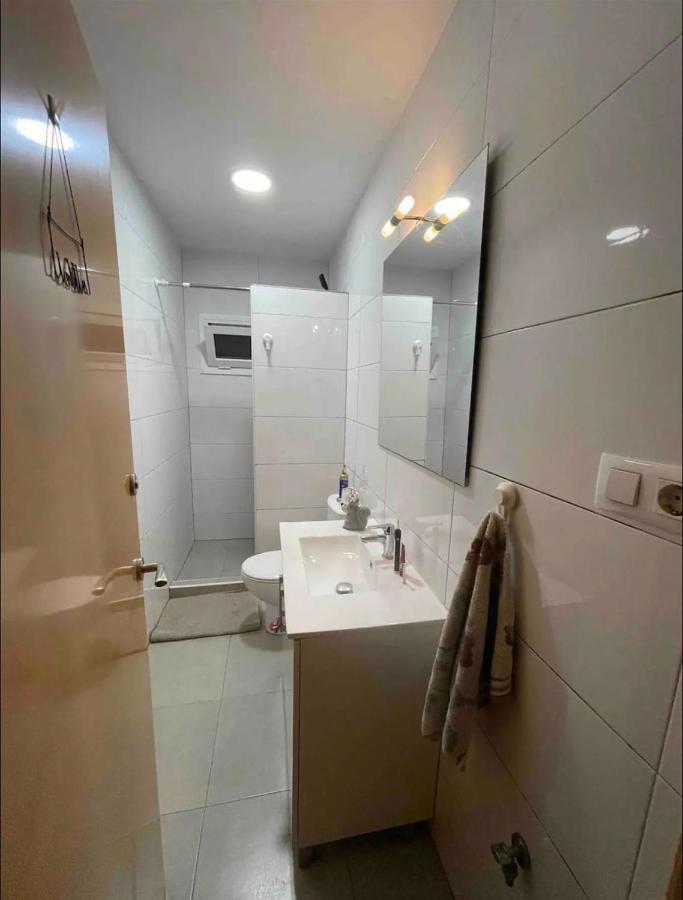 Cozy Room Next To El Prat Airport El Prat de Llobregat Dış mekan fotoğraf